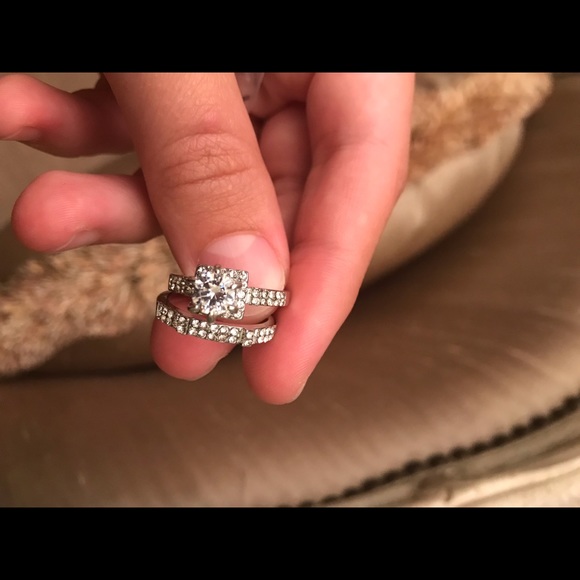 NEW Luxury Boho Crystal Ring Set - Picture 3 of 4